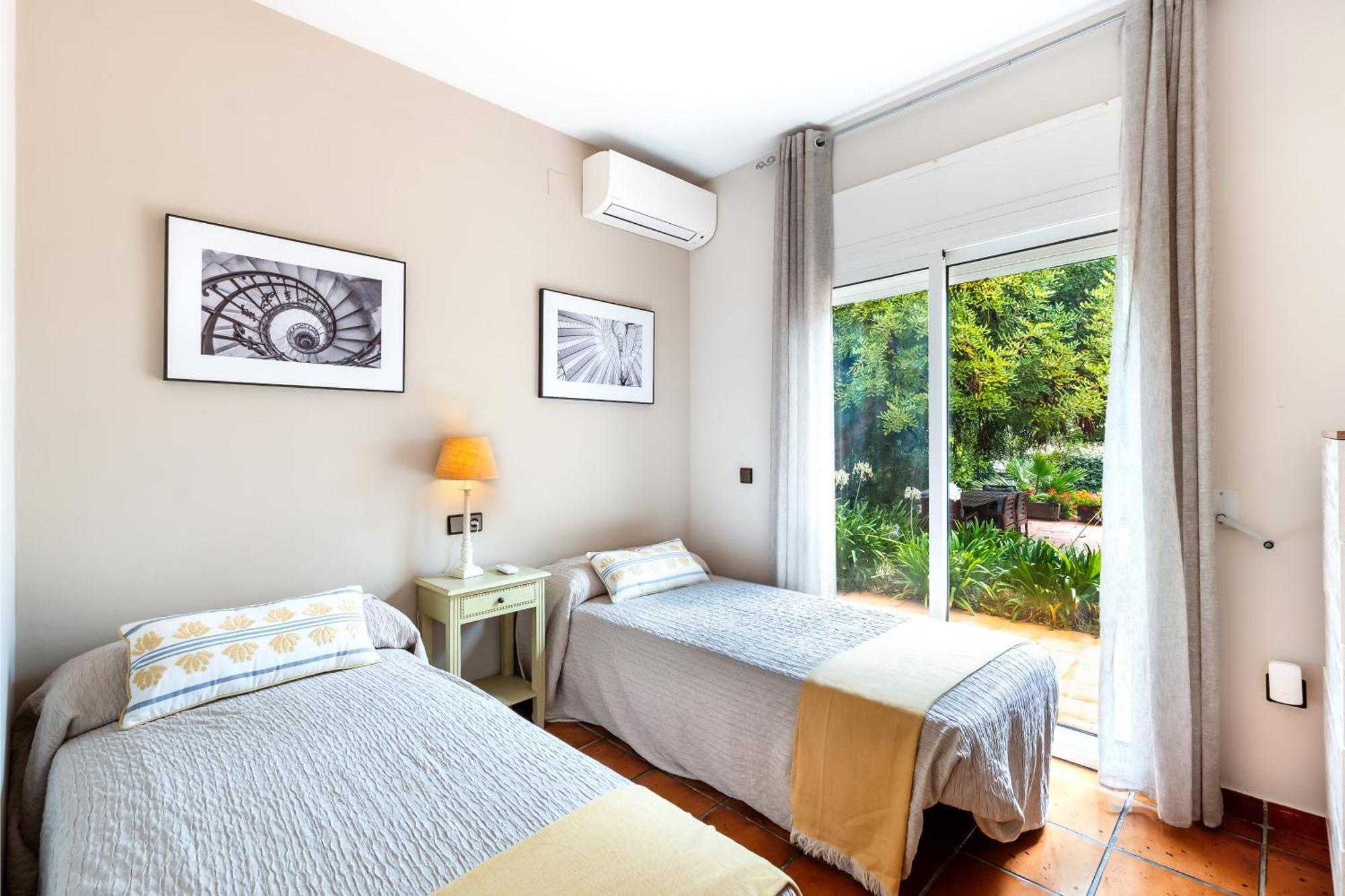 Villa Golfy 8 Golf Bonmont Terres Noves Exteriér fotografie